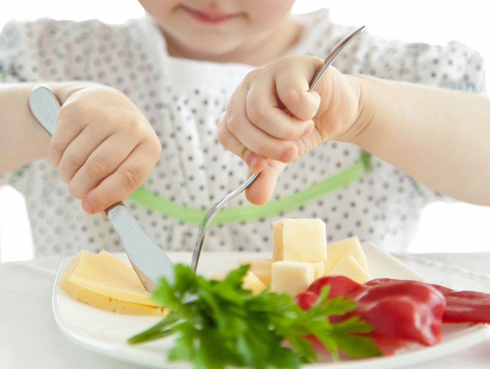 Питание ребенка 4 лет: режим, рацион, меню на день